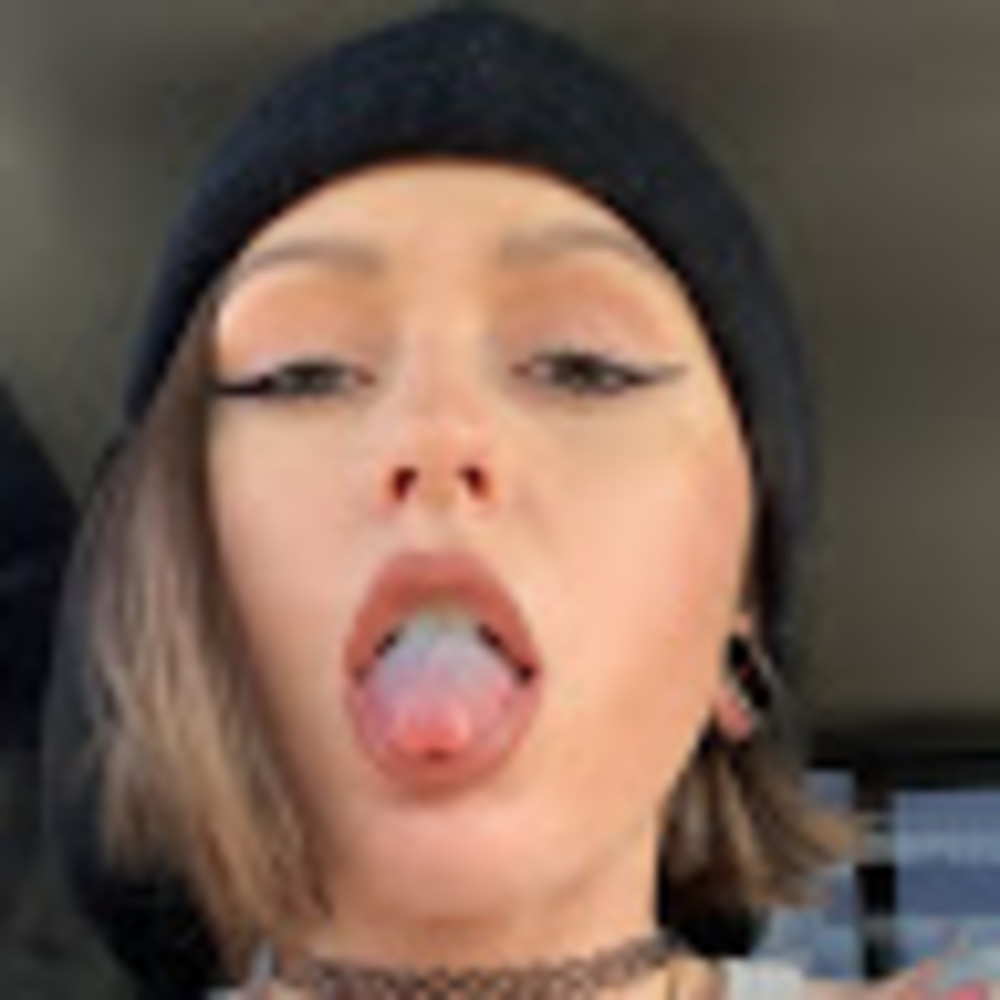 Meet your Posher, Jade